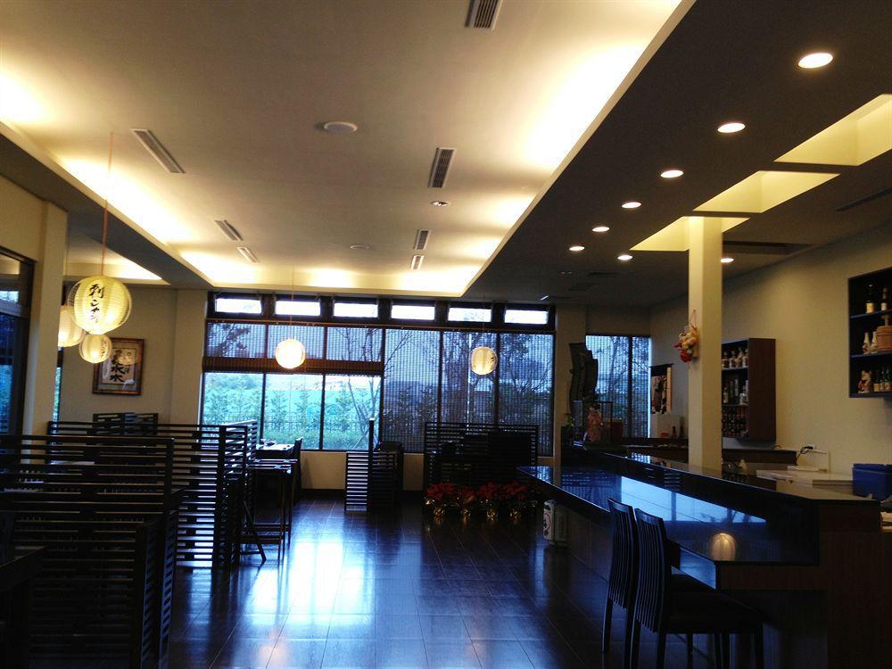 Sheraton Taoyuan Hotel Extérieur photo
