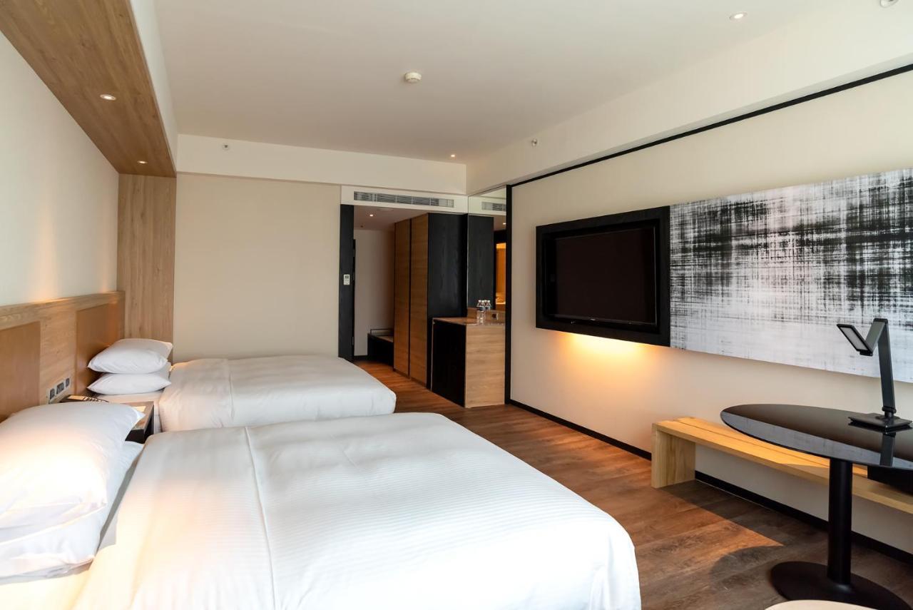 Sheraton Taoyuan Hotel Extérieur photo