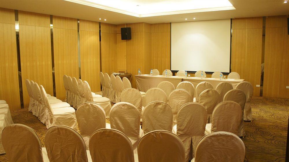 Sheraton Taoyuan Hotel Extérieur photo